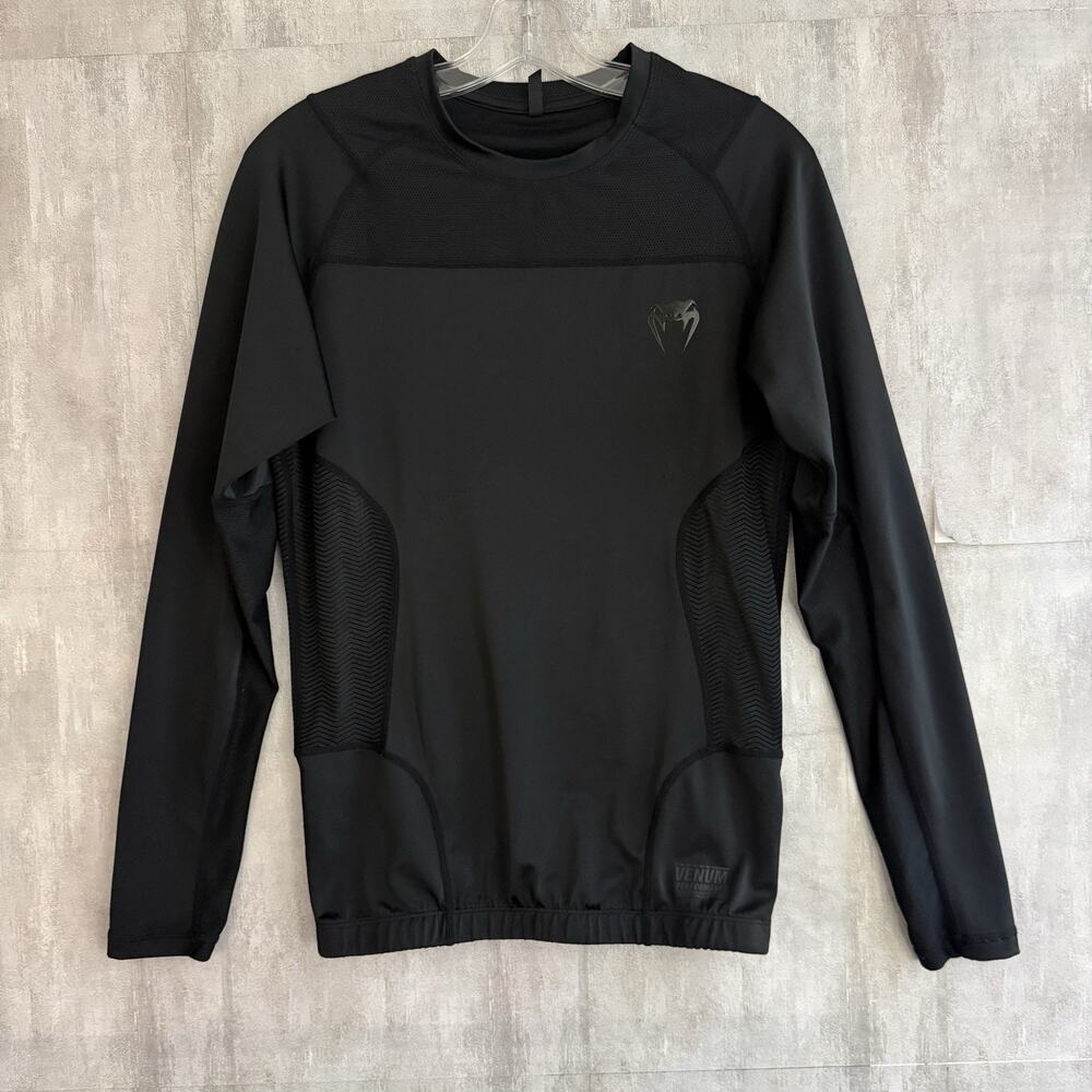 VENUM G-Fit Compression Shirt Men XL Performance Long Sleeve Air Rashguard READ!